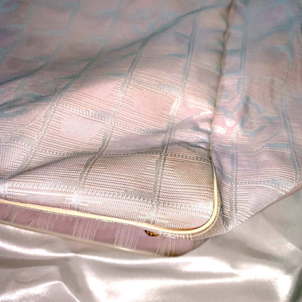 🎀SOLD🎀 Chanel Travel Tote Bag - Picture 7 of 14